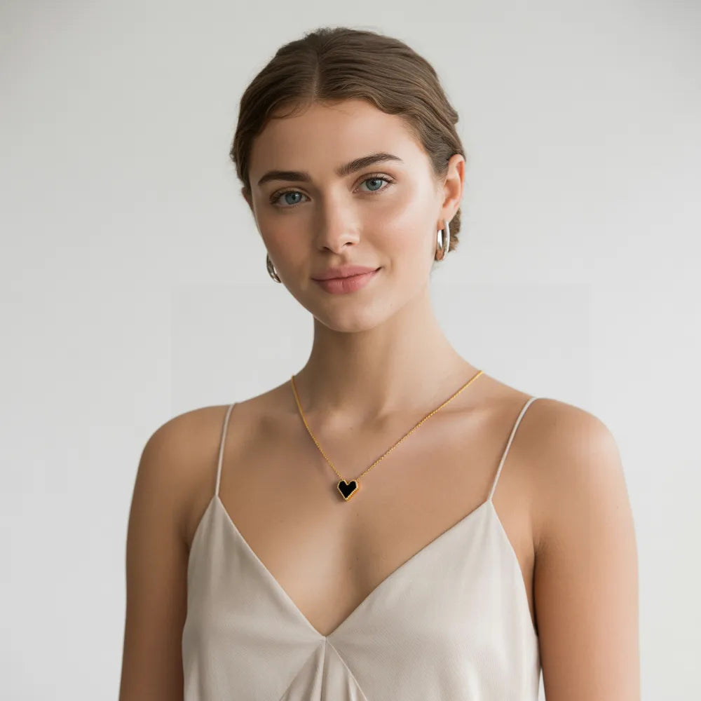 French Retro Heart Pendant Necklace