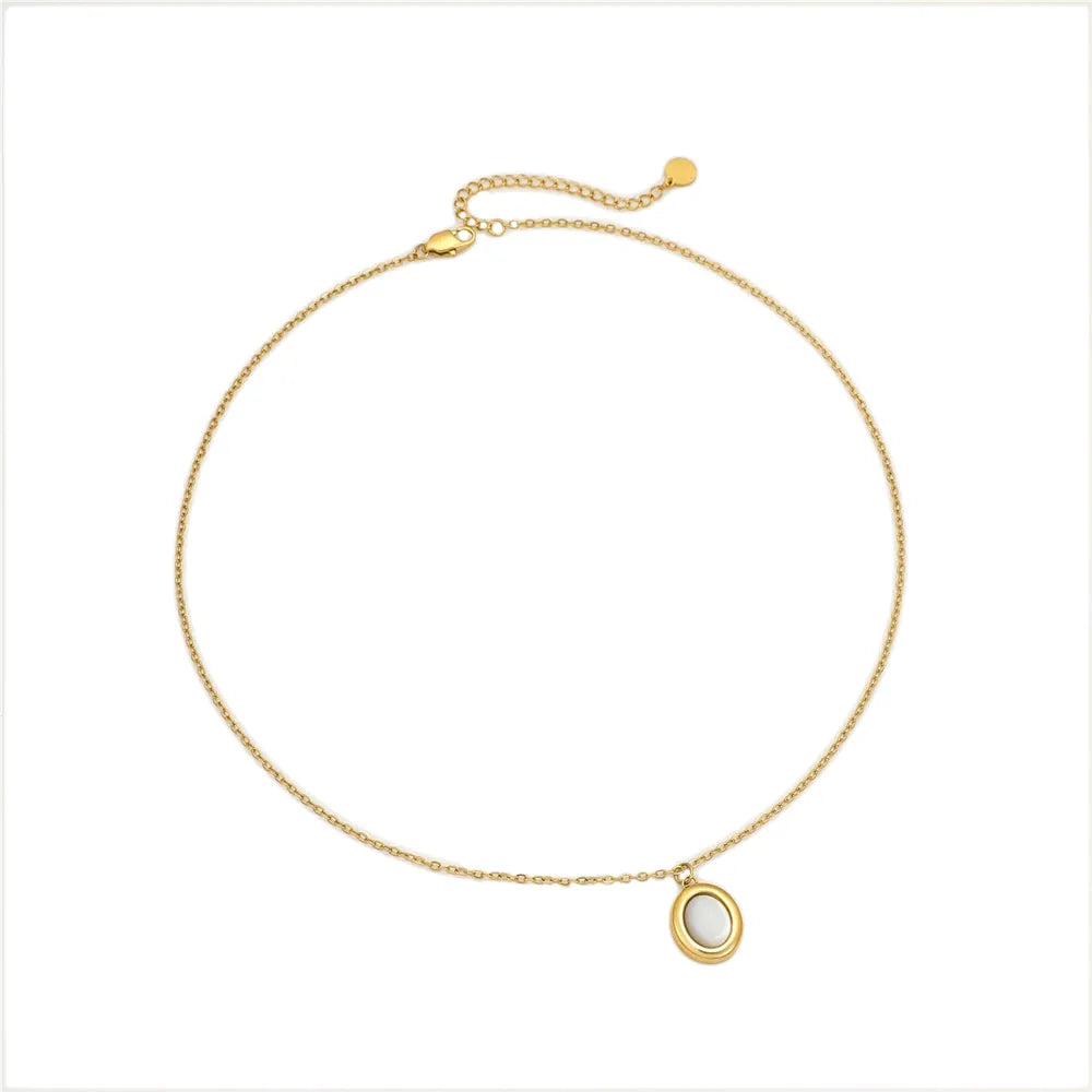 Serena Mother-of-Pearl Necklace in 18k gold with a round bezel-set pendant.