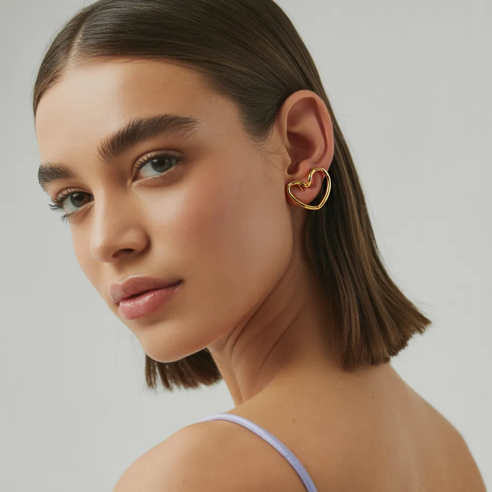 18K Gold Heart Earrings
