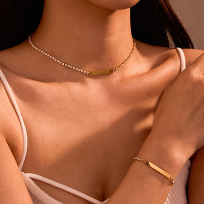 diamond-tennis-chain-bar-pendant-detail.webp