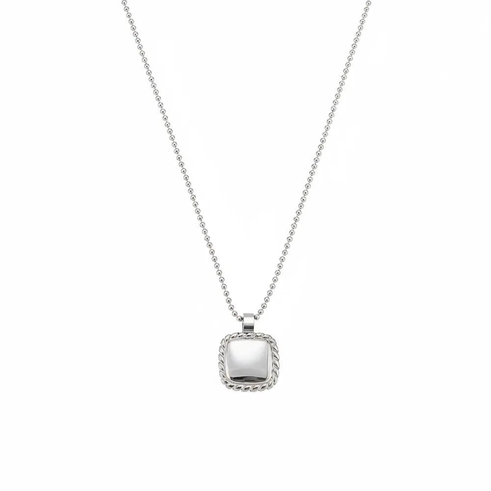 Glambodycandy minimalist square rope frame necklace in polished 316L stainless steel, a versatile everyday pendant.