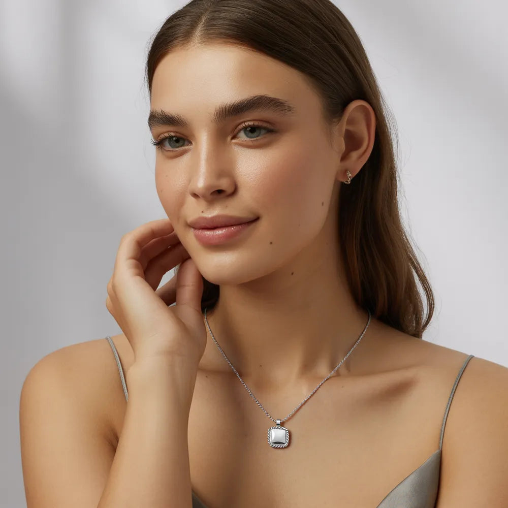 Model wearing the Glambodycandy minimalist square rope frame necklace in 316L stainless steel, a sleek everyday essential